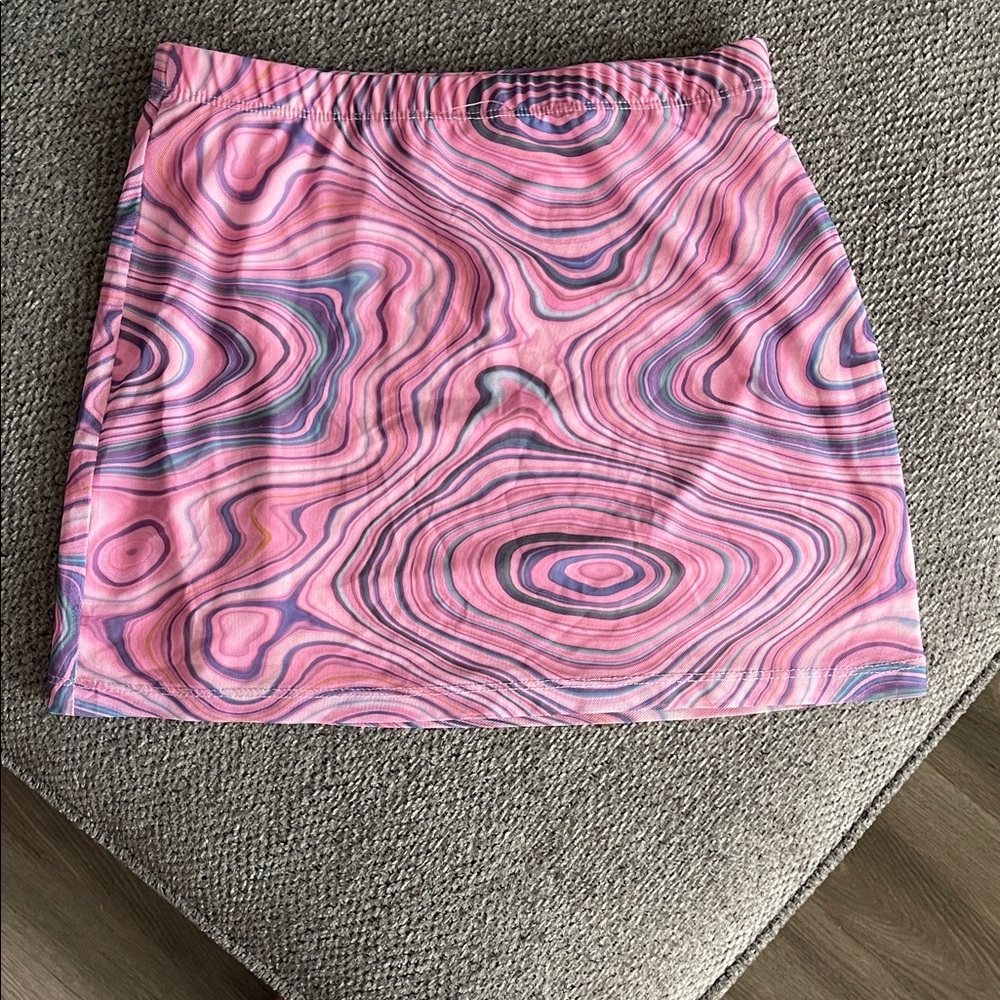 White Fox Pink Marble-Print Mini Skirt with Front Slit - Picture 3 of 4